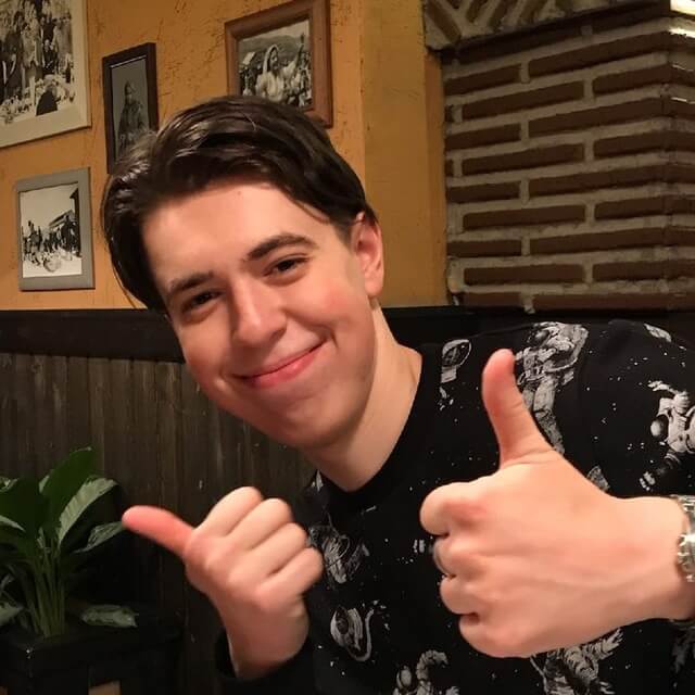 Кирилл Макаров
